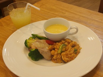 ランチも終わったことだし ランチも終わったことだし