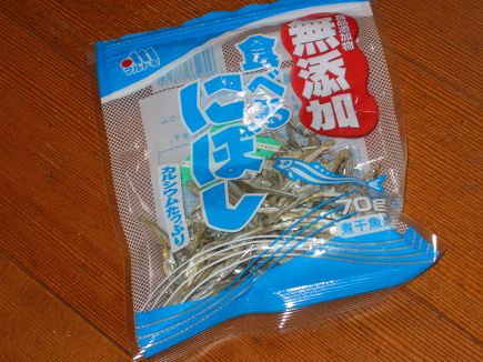 かたくちいわし(国内産)カルシウム補充。