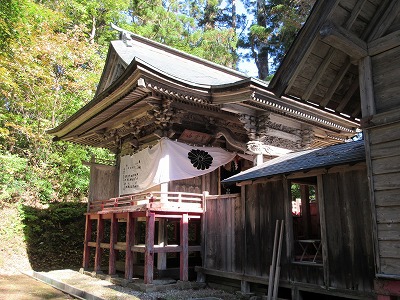 昨日の１１月３日は「鷲倉神社」の例大祭がありました。