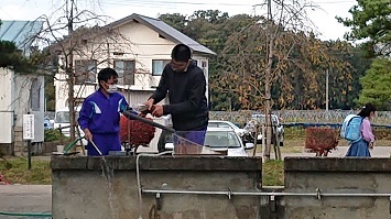 10月28日　6年生理科「地層を作ろう」