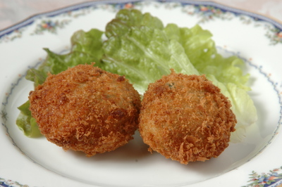 揚げ物のおかずです。
