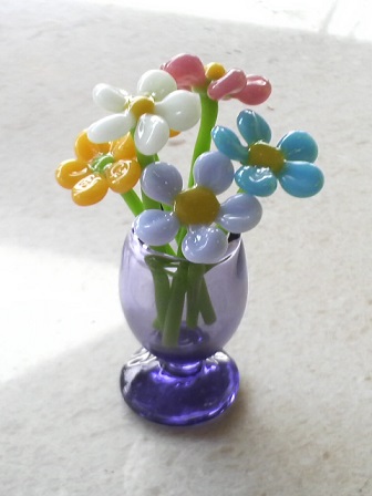 ガラス細工　『小物花瓶と花』