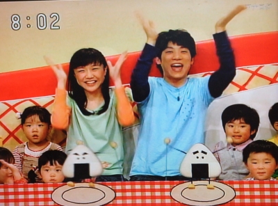 眉毛付きむすび丸に見えなくもない