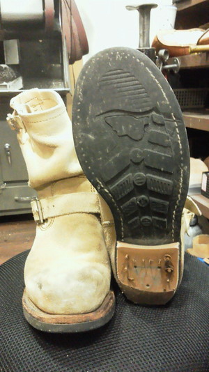 エンジニアブーツ　Ｖｉｂｒａｍ100