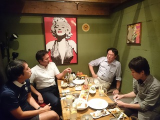 「THE 6」で創業本気打ち合わせ! 「THE 6」で創業本気打ち合わせ!