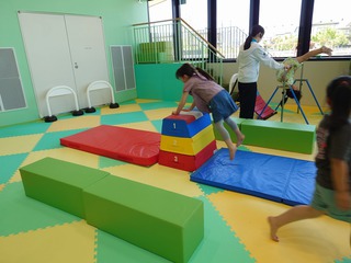 山形県長井市の屋内遊戯施設「くるんと」
