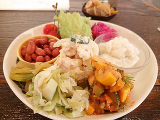 夏を感じるトムテランチ