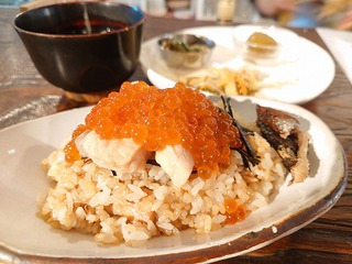 トムテで、2022シーズン初のはらこ飯! トムテで、2022シーズン初のはらこ飯!