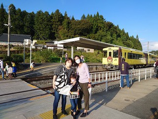 ポケモン列車に乗車 ポケモン列車に乗車