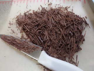 おまつりごっこで、チョコバナナ おまつりごっこで、チョコバナナ