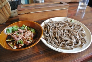 蔵王・遠刈田の食スポット「新楽&大七精肉店」