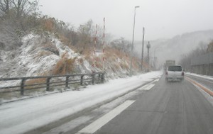 昨日の月山道路